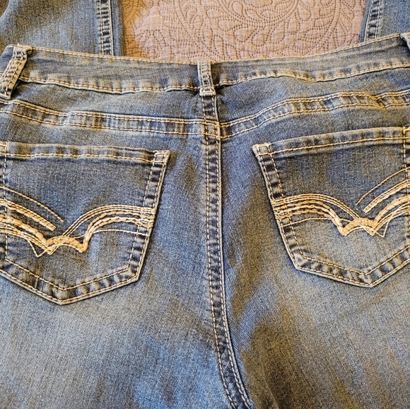 Warehouse One high rise straight crops, size 32 - Picture 7 of 10